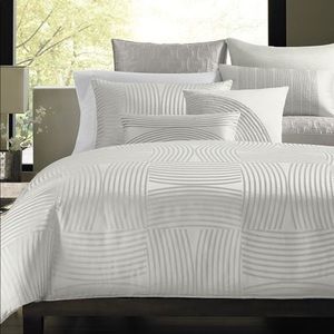 Hotel collection luminescent queen duvet and shams